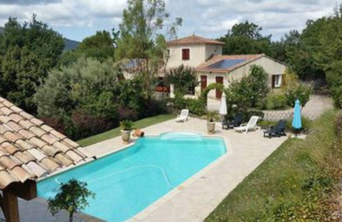Malaucene Villa | 160 m² Villa ∙ 4 bedrooms ∙ 9 guests