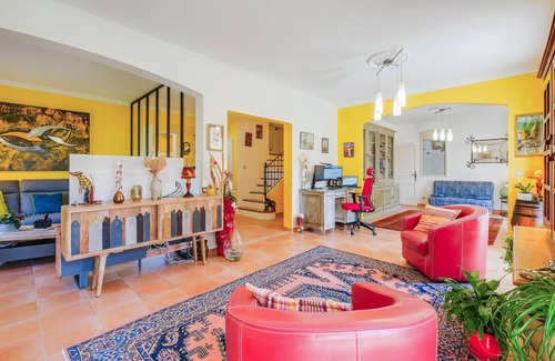 Mallemort House | 165 m² Maisonette ∙ 3 bedrooms ∙ 8 guests