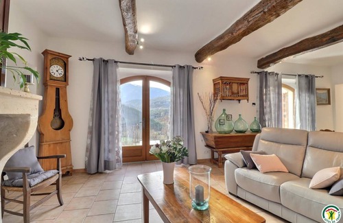 Plaisians House | 170 m² Gîte ∙ 4 bedrooms ∙ 8 guests