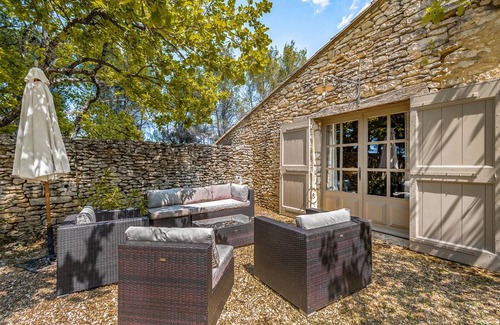 Lacoste House | 170 m² House ∙ 4 bedrooms ∙ 10 guests