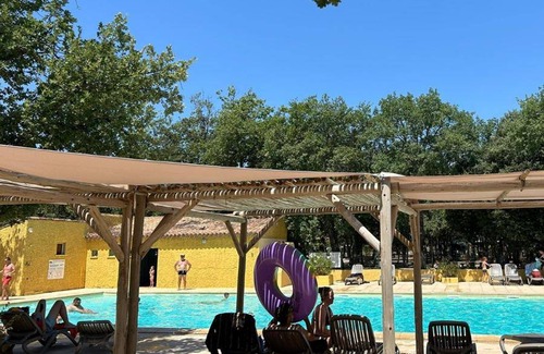 Saint-Saturnin-les-Apt House | 18 m² Mobile home ∙ 1 bedroom ∙ 2 guests