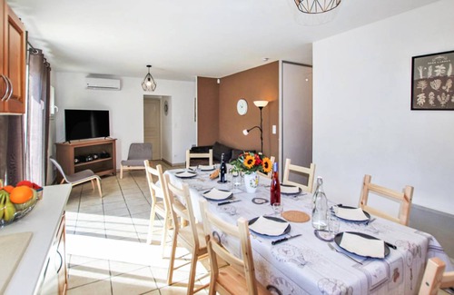 Rochefort-du-Gard House | 180 m² House ∙ 6 bedrooms ∙ 13 guests