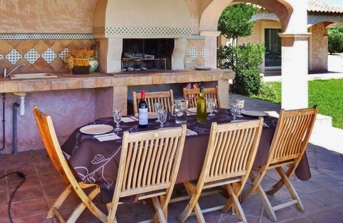 Mouries House | 180 m² House ∙ 3 bedrooms ∙ 6 guests