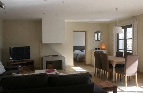 Pourrieres House | 180 m² House ∙ 4 bedrooms ∙ 8 guests