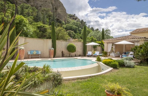 Digne-les-Bains Villa | 180 m² Villa ∙ 3 bedrooms ∙ 6 guests