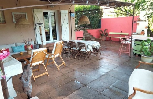 Collobrieres House | 180m2 villa, 3 bedrooms, 3 bathrooms, air-conditioned, covered terrace, barbecue, swimming pool.