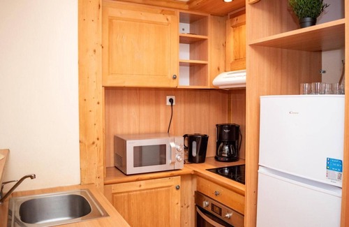 Pra Loup Apartment | 1st floor, balcony, parking, tv, ski locker, 37m², Pra Loup