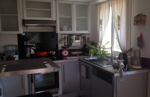 Flayosc Apartment | 2 bedroom apartment with pool and partial air conditioning, sleeps 4