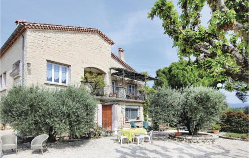 Caromb Apartment | 2 Bedroom Gorgeous Apartment In Caromb