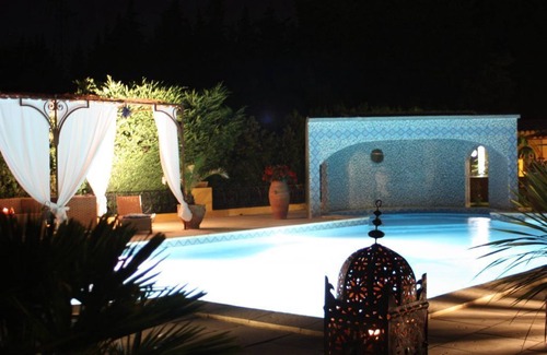 Carpentras House | 2 Gîtes vacation homes Ideal for families or groups of friends 9 to 10 people