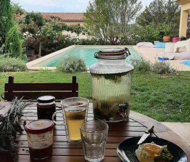Villelaure Bed & Breakfast | 20 m² Bed and breakfast ∙ 2 guests