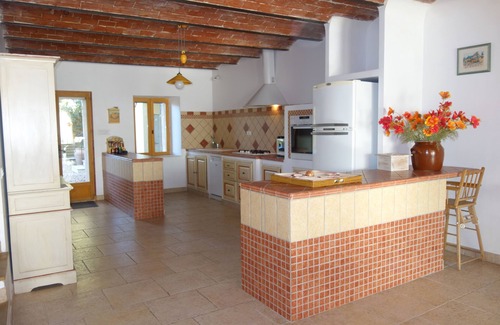 Villelaure House | 200 m² farm at the foot of the Luberon with swimming pool