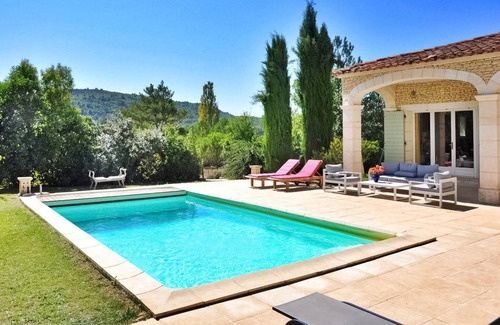 Gordes House | 200 m² House ∙ 4 bedrooms ∙ 10 guests