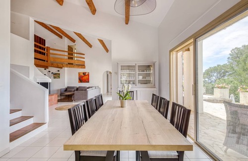 Draguignan Villa | 208 m² Villa ∙ 4 bedrooms ∙ 8 guests