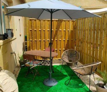 Ledenon Bed & Breakfast | 22 m² Bed and breakfast ∙ 2 guests