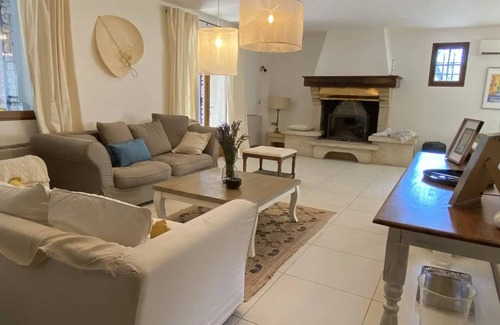 Gargas House | 230 m² House ∙ 6 bedrooms ∙ 14 guests
