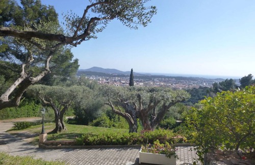 La Valette-du-Var Villa | 230 m² Villa ∙ 4 bedrooms ∙ 7 guests