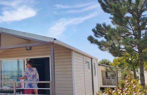 Saint-Mitre-les-Remparts House | 24 m² Mobile home ∙ 2 bedrooms ∙ 4 guests