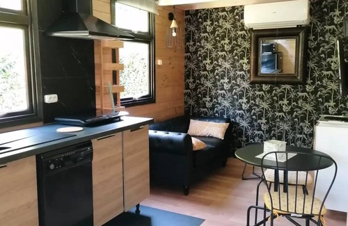 Paluds de Noves Ski Chalet | 24 m² Chalet ∙ 1 bedroom ∙ 2 guests