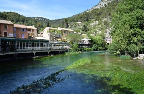 Paluds de Noves Ski Chalet | 24 m² Chalet ∙ 1 bedroom ∙ 2 guests