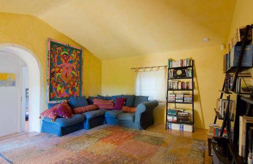 Cucuron House | 240 m² House ∙ 4 bedrooms ∙ 9 guests