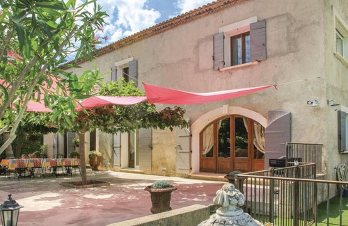 Chateaurenard House | 240 m² House ∙ 4 bedrooms ∙ 8 guests