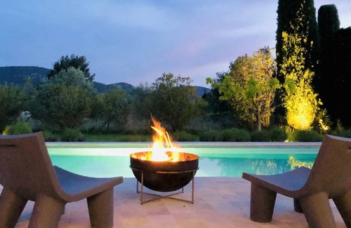 Gemenos Villa | 250 m² Villa ∙ 7 bedrooms ∙ 12 guests