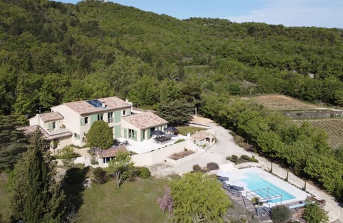 Auribeau House | 260 m² House ∙ 6 bedrooms ∙ 10 guests