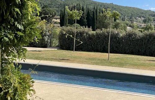 Malaucene Villa | 260 m² Villa ∙ 5 bedrooms ∙ 10 guests