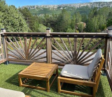 Plan-d'Aups-Sainte-Baume Ski Chalet | 30 m² Chalet ∙ 1 bedroom ∙ 4 guests