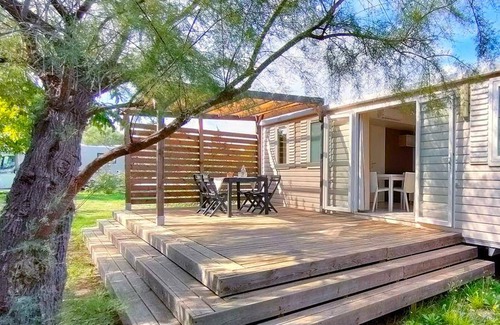 Saint-Mitre-les-Remparts House | 30 m² Mobile home ∙ 2 bedrooms ∙ 6 guests