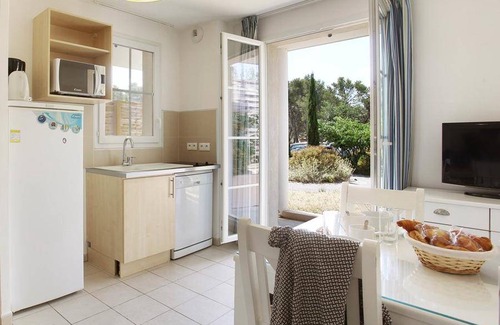Cabries Apartment | 30 m² Apartment ∙ 1 bedroom ∙ 2 guests