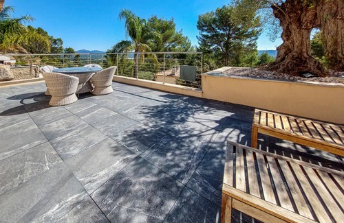 Cuers House | 300 m² House ∙ 4 bedrooms ∙ 8 guests