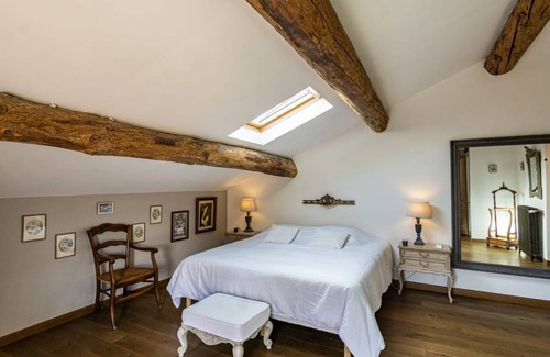 Cavaillon House | 300 m² House ∙ 5 bedrooms ∙ 10 guests