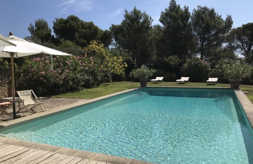 Gordes House | 300 m² House ∙ 6 bedrooms ∙ 12 guests