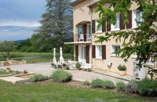 Digne-les-Bains House | 32 m² Gîte ∙ 1 bedroom ∙ 2 guests