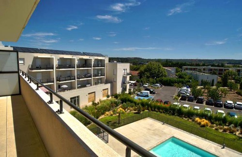 Montfavet Apartment | 32 m² Serviced apartment ∙ 127 guests
