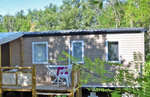Saint-Mitre-les-Remparts House | 35 m² Mobile home ∙ 2 bedrooms ∙ 8 guests