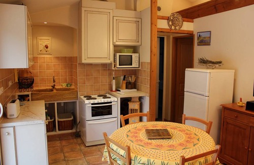 Marcoux House | 35 m² Gîte ∙ 1 bedroom ∙ 2 guests