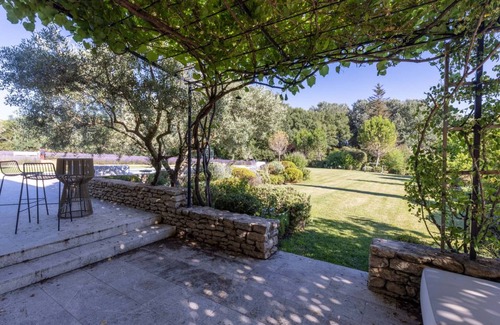 Gordes House | 355 m² House ∙ 5 bedrooms ∙ 10 guests