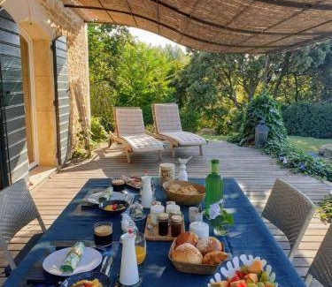 La Cadiere-d'Azur Bed & Breakfast | 36 m² Bed and breakfast ∙ 4 guests