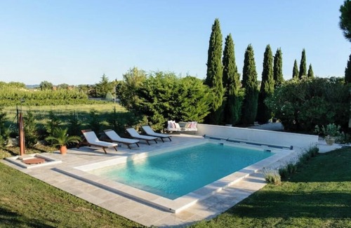 Tresques Apartment | 4* apartment at Château Juliette Winery Chalet