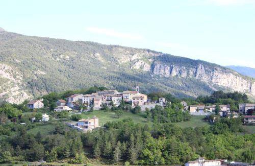 Saint-Julien-du-Verdon Apartment | 45 m² Apartment ∙ 1 bedroom ∙ 4 guests