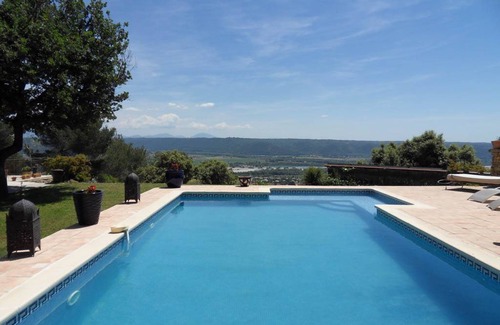 Villeneuve House | 45 m² Gîte ∙ 1 bedroom ∙ 2 guests