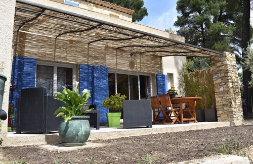 Villeneuve House | 45 m² Gîte ∙ 1 bedroom ∙ 2 guests