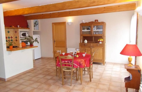 Greoux-les-Bains House | 48 m² Gîte ∙ 2 bedrooms ∙ 4 guests