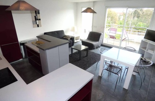 Les Sablettes Apartment | 50 m² Apartment ∙ 1 bedroom ∙ 5 guests
