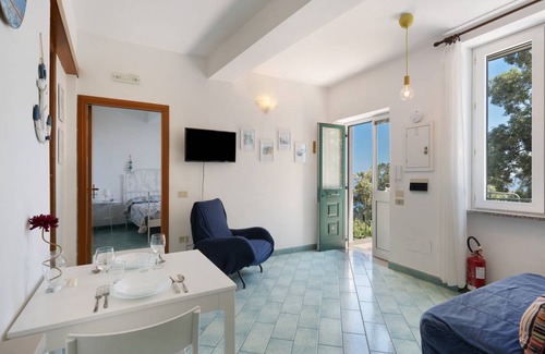 Erchie Apartment | 50 m² Apartment ∙ 2 bedrooms ∙ 4 guests