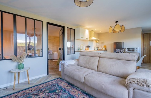 Roquefort-la-Bedoule Apartment | 50 m² Apartment ∙ 1 bedroom ∙ 4 guests