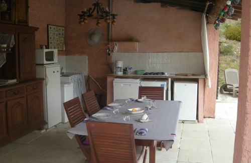 Roquefort-la-Bedoule Apartment | 50 m² Apartment ∙ 1 bedroom ∙ 4 guests